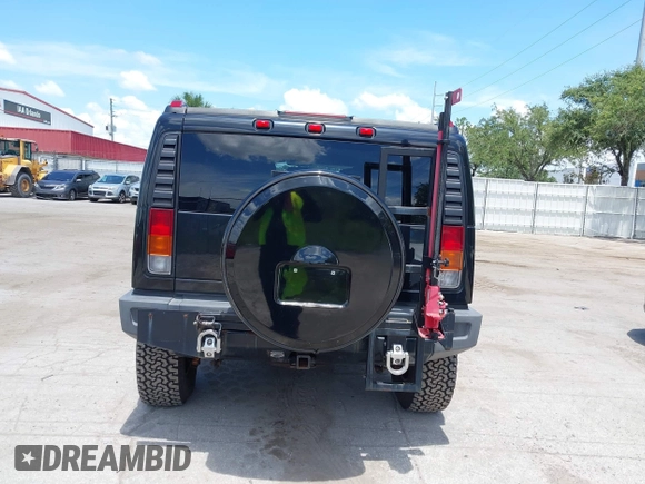 2004 Hummer H2 z VIN 5GRGN23U94H122582, wystawiony jako IAAI lot #42541864 z przebiegiem 105 764 mil mil oraz . Historia ofert i sprzedaży dostępna na DreamBid. Obrazek 16.