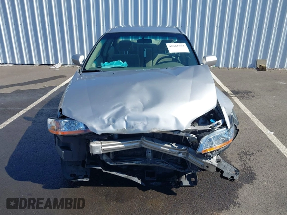 1999 Honda Accord LX with VIN JHMCG5545XC028563, listed as a IAAI auction lot 42461054 with 212,100 mi miles and . Bid and sale history available at DreamBid. Image 13.