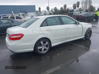 2012 Mercedes-Benz E 350 Luxury with VIN WDDHF5KB9CA587963, listed as a IAAI auction lot 41709096 with 121,945 mi miles and . Bid and sale history available at carsss.com. Image 4.