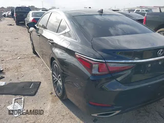 2022 Lexus ES 350 z VIN 58ADZ1B14NU113733, wystawiony jako IAAI lot #41722782 z przebiegiem 41 668 mil mil oraz . Historia ofert i sprzedaży dostępna na DreamBid. Obrazek 3.