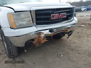 2010 GMC Sierra 1500 SLT z VIN 3GTRCWE00AG287606, wystawiony jako IAAI lot #41406243 z przebiegiem 218 866 mil mil oraz . Historia ofert i sprzedaży dostępna na DreamBid. Obrazek 6.