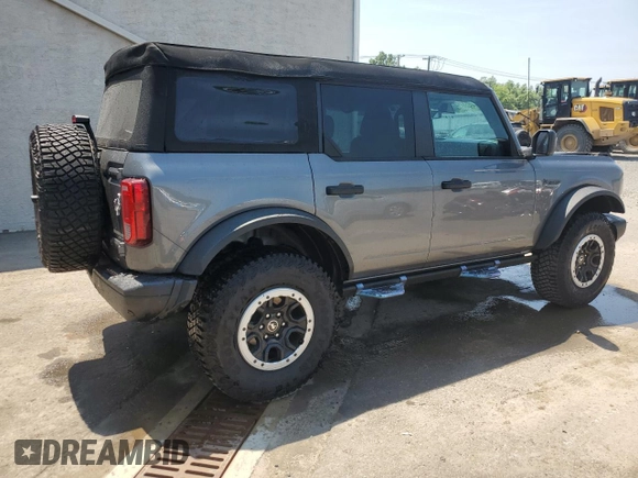 2023 Ford Bronco с VIN 1FMEE5DH2PLB21489, выставлен на аукционе Copart как лот 60690365 с пробегом 14 326 миль миль и Списание • Salvage title. История ставок и продаж доступна на DreamBid. Изображение 3.