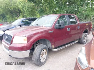 2005 Ford F-150 XLT z VIN 1FTPW145X5FA79884, wystawiony jako IAAI lot #42631899 z przebiegiem 202 964 mil mil oraz . Historia ofert i sprzedaży dostępna na DreamBid. Obrazek 2.