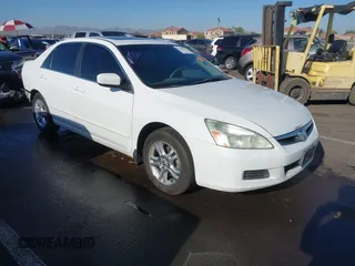 2006 Honda Accord EX-L z VIN 1HGCM56876A170694, wystawiony jako IAAI lot #42299743 z przebiegiem 182 601 mil mil oraz . Historia ofert i sprzedaży dostępna na DreamBid. Obrazek 1.