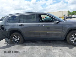2024 Jeep Grand Cherokee Limited with VIN 1C4RJKBG7R8602211, listed as a IAAI auction lot 42182703 with 14,988 mi miles and . Bid and sale history available at DreamBid. Image 13.