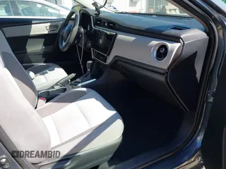 2018 Toyota Corolla L z VIN 2T1BURHE2JC991923, wystawiony jako IAAI lot #42052166 z przebiegiem 83 073 mil mil oraz . Historia ofert i sprzedaży dostępna na DreamBid. Obrazek 5.