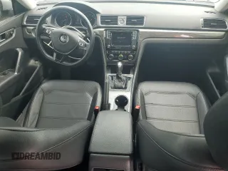 2016 Volkswagen Passat SE z VIN 1VWBT7A38GC061488, wystawiony jako Copart lot #57318835 z przebiegiem 137 695 mil mil oraz Szkoda całkowita • Salvage title. Historia ofert i sprzedaży dostępna na DreamBid. Obrazek 8.