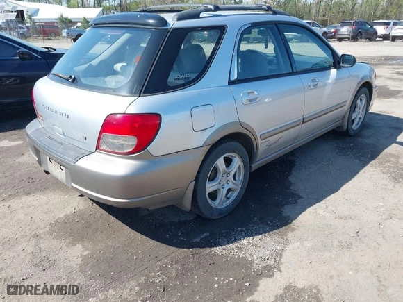2002 Subaru Impreza Wagon Outback Sport with VIN JF1GG68552G825920, listed as a IAAI auction lot 41986029 with 304,768 mi miles. Bid and sale history available at carsss.com. Image 4.