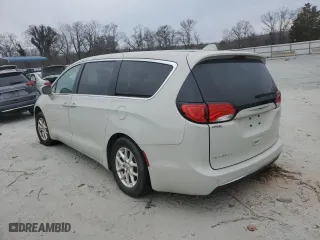2020 Chrysler Pacifica Touring with VIN 2C4RC1FG5LR152522, listed as a Copart auction lot 47253245 with 43,020 mi miles and Salvage Title. Bid and sale history available at carsss.com. Image 2.