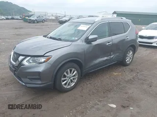 2019 Nissan Rogue SV с VIN KNMAT2MT7KP560345, выставлен на аукционе IAAI как лот 42435122 с пробегом 60 595 миль миль и . История ставок и продаж доступна на DreamBid. Изображение 17.