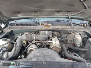 2002 Chevrolet Silverado 1500 LS with VIN 2GCEC19W421188121, listed as a IAAI auction lot 41375919 with 146,052 mi miles. Bid and sale history available at carsss.com. Image 10.
