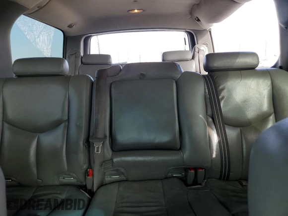 2004 Chevrolet Suburban Z71 with VIN 3GNFK16Z74G314849, listed as a Copart auction lot 46052385 with 200,673 mi miles and Salvage Title. Bid and sale history available at carsss.com. Image 10.