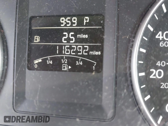 2014 Volkswagen Jetta SE z VIN 3VWD17AJ4EM288282, wystawiony jako IAAI lot #42404774 z przebiegiem 116 292 mil mil oraz . Historia ofert i sprzedaży dostępna na DreamBid. Obrazek 7.