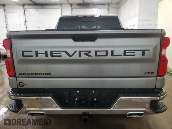 2024 Chevrolet Silverado 1500 LTZ with VIN 1GCUDGE84RZ104576, listed as a Copart auction lot 51323015 with 17,263 mi miles and Salvage Title. Bid and sale history available at DreamBid. Image 6.