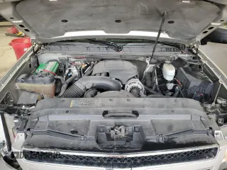 2008 Chevrolet Suburban Commercial with VIN 3GNGK26K28G309111, listed as a Copart auction lot 80510184 with 140,242 mi miles and Salvage Title. Bid and sale history available at carsss.com. Image 12.