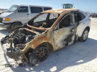 2020 Ford Escape SE z VIN 1FMCU9G68LUB39883, wystawiony jako Copart lot #74871614 z przebiegiem Nie podano mil oraz Nie do naprawy • Non repairable. Historia ofert i sprzedaży dostępna na DreamBid. Obrazek 1.