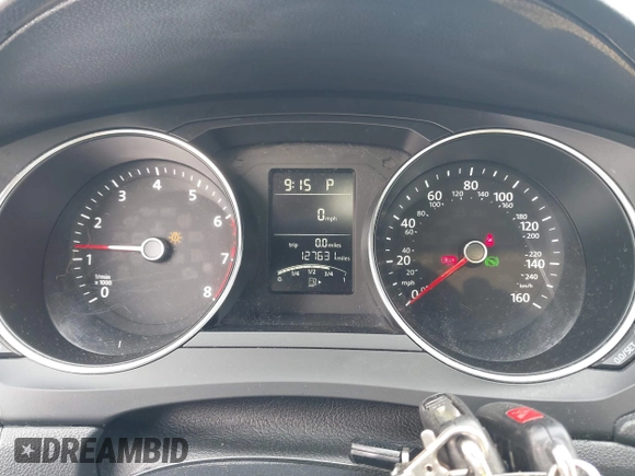2015 Volkswagen Jetta SE with VIN 3VWD17AJ7FM302290, listed as a IAAI auction lot 42371920 with 127,631 mi miles and . Bid and sale history available at DreamBid. Image 7.