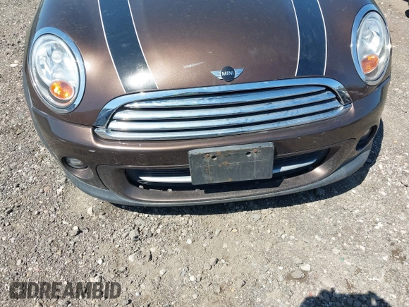 2012 MINI Hardtop with VIN WMWSU3C56CT257654, listed as a IAAI auction lot 42099156 with 84,384 mi miles and . Bid and sale history available at DreamBid. Image 6.