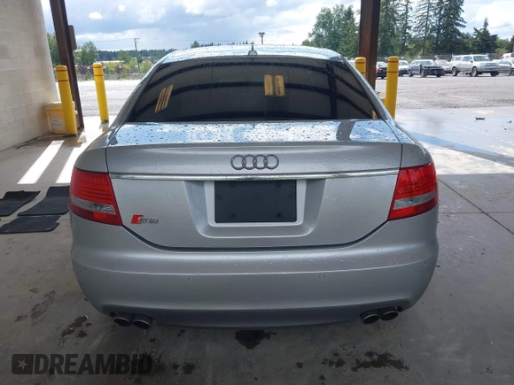 2008 Audi S6 z VIN WAUDN74F18N007416, wystawiony jako IAAI lot #42316923 z przebiegiem 83 990 mil mil oraz . Historia ofert i sprzedaży dostępna na DreamBid. Obrazek 16.