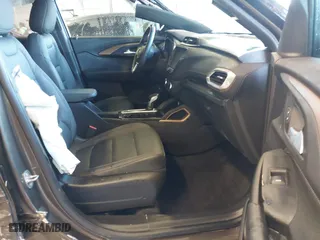 2021 Chevrolet TrailBlazer ACTIV with VIN KL79MVSLXMB040058, listed as a IAAI auction lot 41630813 with 29,387 mi miles. Bid and sale history available at carsss.com. Image 5.