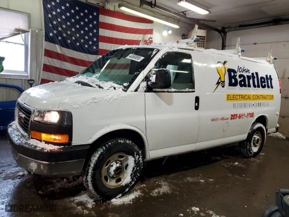 2013 GMC Savana Cargo Van with VIN 1GTW7FCA9D1143400, listed as a Copart auction lot 44860895 with 214,827 mi miles and Clean Title. Bid and sale history available at carsss.com. Image 1.
