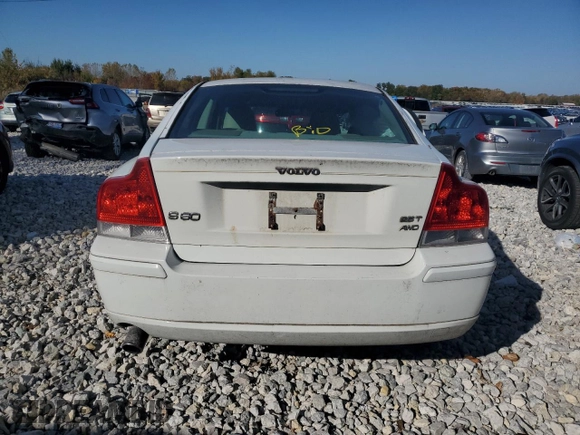 2005 Volvo S60 with VIN YV1RH592352442343, listed as a Copart auction lot 76818474 with 202,937 mi miles and Clean Title. Bid and sale history available at carsss.com. Image 6.