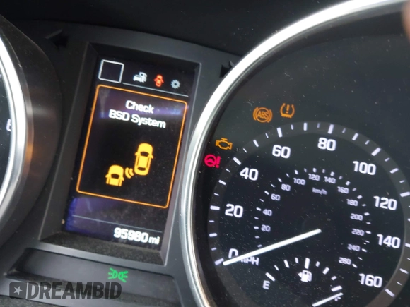 2018 Hyundai Santa Fe Ultimate с VIN 5XYZW4LA6JG507076, выставлен на аукционе IAAI как лот 42117253 с пробегом 95 980 миль миль и . История ставок и продаж доступна на DreamBid. Изображение 7.