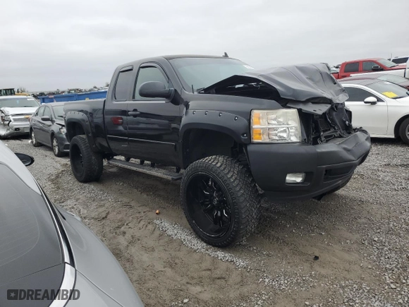 2008 Chevrolet Silverado 1500 LT w/2LT with VIN 2GCEC190381153462, listed as a Copart auction lot 80645754 with 157,808 mi miles and Salvage Title. Bid and sale history available at carsss.com. Image 4.