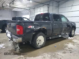2009 Chevrolet Silverado 1500 LT with VIN 3GCEK23MX9G271568, listed as a Copart auction lot 50677475 with 184,903 mi miles and Non Repairable. Bid and sale history available at DreamBid. Image 3.