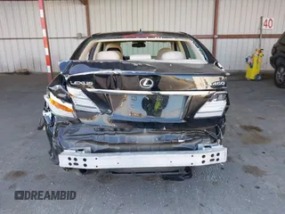 2010 Lexus LS 460 z VIN JTHBL5EF0A5096581, wystawiony jako IAAI lot #42119621 z przebiegiem 115 585 mil mil oraz . Historia ofert i sprzedaży dostępna na DreamBid. Obrazek 17.