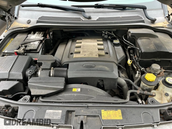 2008 Land Rover LR3 SE with VIN SALAE25408A489947, listed as a Copart auction lot 57056995 with 158,709 mi miles and Clean Title. Bid and sale history available at DreamBid. Image 7.