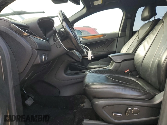 2017 Lincoln MKC Reserve with VIN 5LMTJ3DH3HUL08207, listed as a Copart auction lot 55344705 with 97,128 mi miles and Clean title. Bid and sale history available at DreamBid. Image 7.