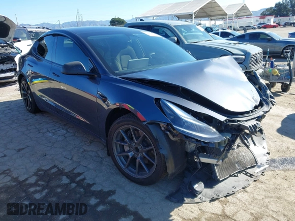 2022 Tesla Model 3 with VIN 5YJ3E1EA3NF165054, listed as a IAAI auction lot 41805729 with 225,773 mi miles. Bid and sale history available at carsss.com. Image 1.
