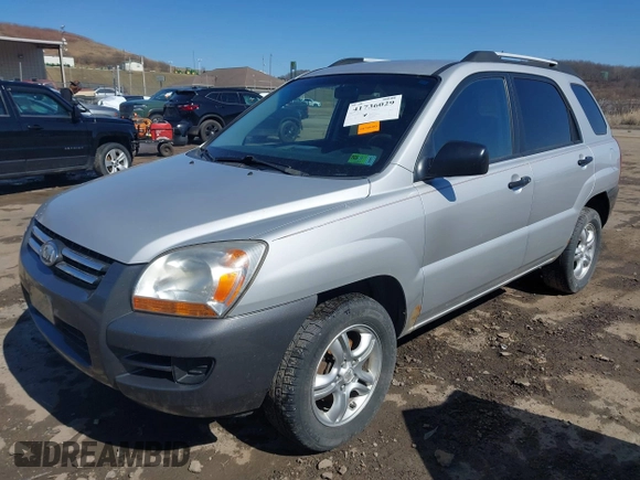 2008 Kia Sportage LX with VIN KNDJE723087539484, listed as a IAAI auction lot 41736029 with 145,824 mi miles and . Bid and sale history available at carsss.com. Image 2.