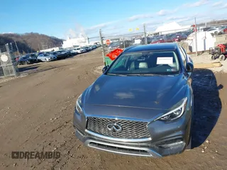2017 Infiniti QX30 Luxury with VIN SJKCH5CR1HA020547, listed as a IAAI auction lot 41500509 with 64,263 mi miles. Bid and sale history available at carsss.com. Image 12.