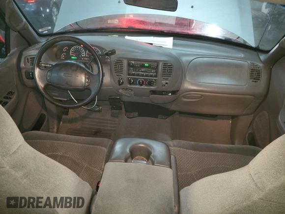 2000 Ford F-150 XL with VIN 1FTRX18L5YNA41830, listed as a Copart auction lot 46252465 with 193,937 mi miles and Clean title. Bid and sale history available at DreamBid. Image 8.