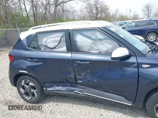 2021 Hyundai Venue SEL with VIN KMHRC8A32MU096200, listed as a IAAI auction lot 42070254 with 6,374 mi miles and . Bid and sale history available at carsss.com. Image 6.