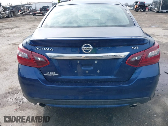 2018 Nissan Altima 2.5 SR with VIN 1N4AL3AP3JC101421, listed as a IAAI auction lot 41482620 with 101,431 mi miles. Bid and sale history available at carsss.com. Image 16.