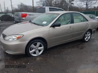 2004 Toyota Camry LE with VIN 4T1BF32K94U588725, listed as a IAAI auction lot 41960395 with Not Provided miles and . Bid and sale history available at carsss.com. Image 2.