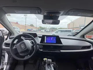 2024 Toyota Prius LE z VIN JTDACAAU4R3021349, wystawiony jako IAAI lot #42545064 z przebiegiem 12 283 mil mil oraz . Historia ofert i sprzedaży dostępna na DreamBid. Obrazek 8.