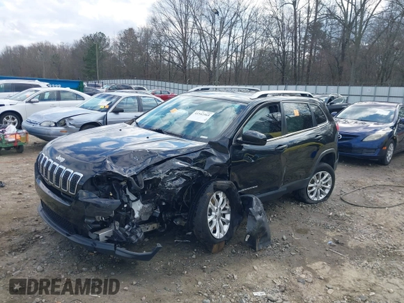 2019 Jeep Cherokee Latitude with VIN 1C4PJLCBXKD490470, listed as a IAAI auction lot 41542565 with 71,800 mi miles. Bid and sale history available at carsss.com. Image 6.