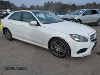 2015 Mercedes-Benz E-Class E 350 Luxury with VIN WDDHF8JB3FB161574, listed as a IAAI auction lot 41194263 with 146,239 mi miles. Bid and sale history available at carsss.com. Image 1.