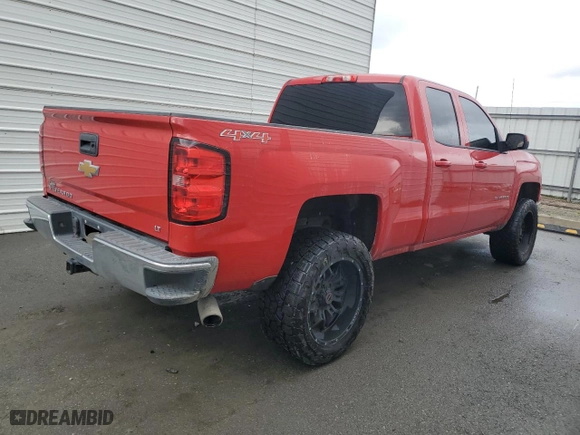 2014 Chevrolet Silverado 1500 LT with VIN 1GCVKREC2EZ272835, listed as a Copart auction lot 49236795 with 147,113 mi miles and Clean Title. Bid and sale history available at carsss.com. Image 3.