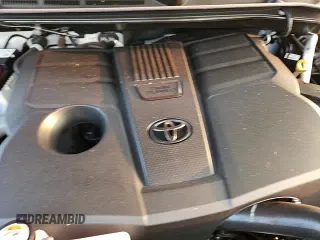 2024 Toyota Tundra SR5 z VIN 5TFLA5DB1RX235501, wystawiony jako Copart lot #80486065 z przebiegiem 12 955 mil mil oraz Szkoda całkowita • Salvage title. Historia ofert i sprzedaży dostępna na DreamBid. Obrazek 14.