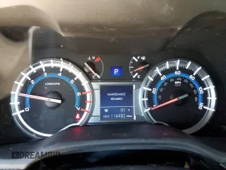 2014 Toyota 4Runner SR5 z VIN JTEZU5JR2E5077481, wystawiony jako Copart lot #52085385 z przebiegiem 114 482 mil mil oraz Czysty tytuł • Clean title. Historia ofert i sprzedaży dostępna na DreamBid. Obrazek 9.
