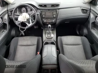 2017 Nissan Rogue SV z VIN JN8AT2MT6HW142006, wystawiony jako Copart lot #54361505 z przebiegiem 67 541 mil mil oraz Szkody całkowita. Historia ofert i sprzedaży dostępna na DreamBid. Obrazek 8.