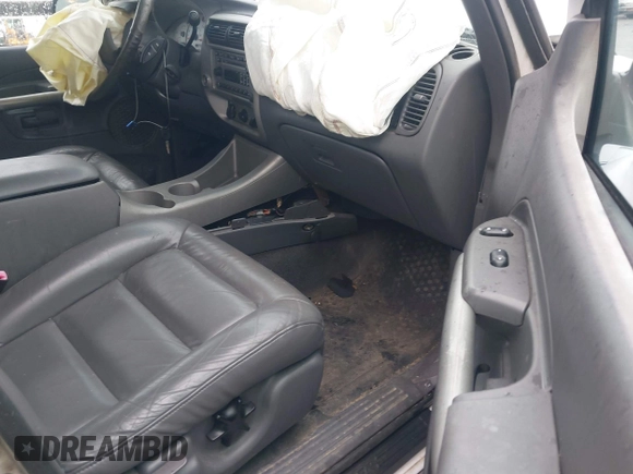 2002 Ford Explorer Sport Trac Value with VIN 1FMZU67E52UA92018, listed as a IAAI auction lot 42214955 with 146,085 mi miles and . Bid and sale history available at DreamBid. Image 5.