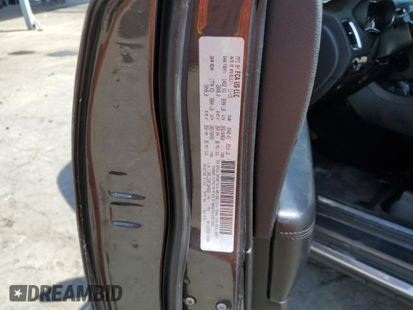 2015 Dodge Durango Limited z VIN 1C4RDJDG9FC240552, wystawiony jako Copart lot #58221145 z przebiegiem 121 882 mil mil oraz Szkoda całkowita • Salvage title. Historia ofert i sprzedaży dostępna na DreamBid. Obrazek 13.