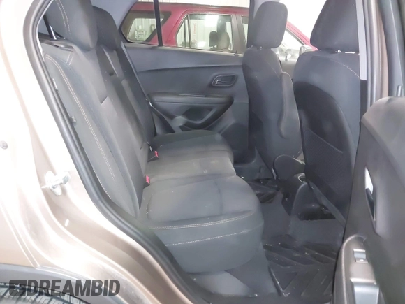 2018 Chevrolet Trax LT with VIN 3GNCJPSB4JL161027, listed as a IAAI auction lot 41750427 with 64,683 mi miles. Bid and sale history available at carsss.com. Image 8.
