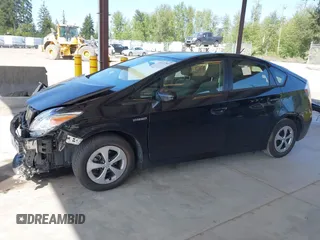 2015 Toyota Prius Four with VIN JTDKN3DU1F1899480, listed as a IAAI auction lot 42127015 with 247,659 mi miles and . Bid and sale history available at DreamBid. Image 18.